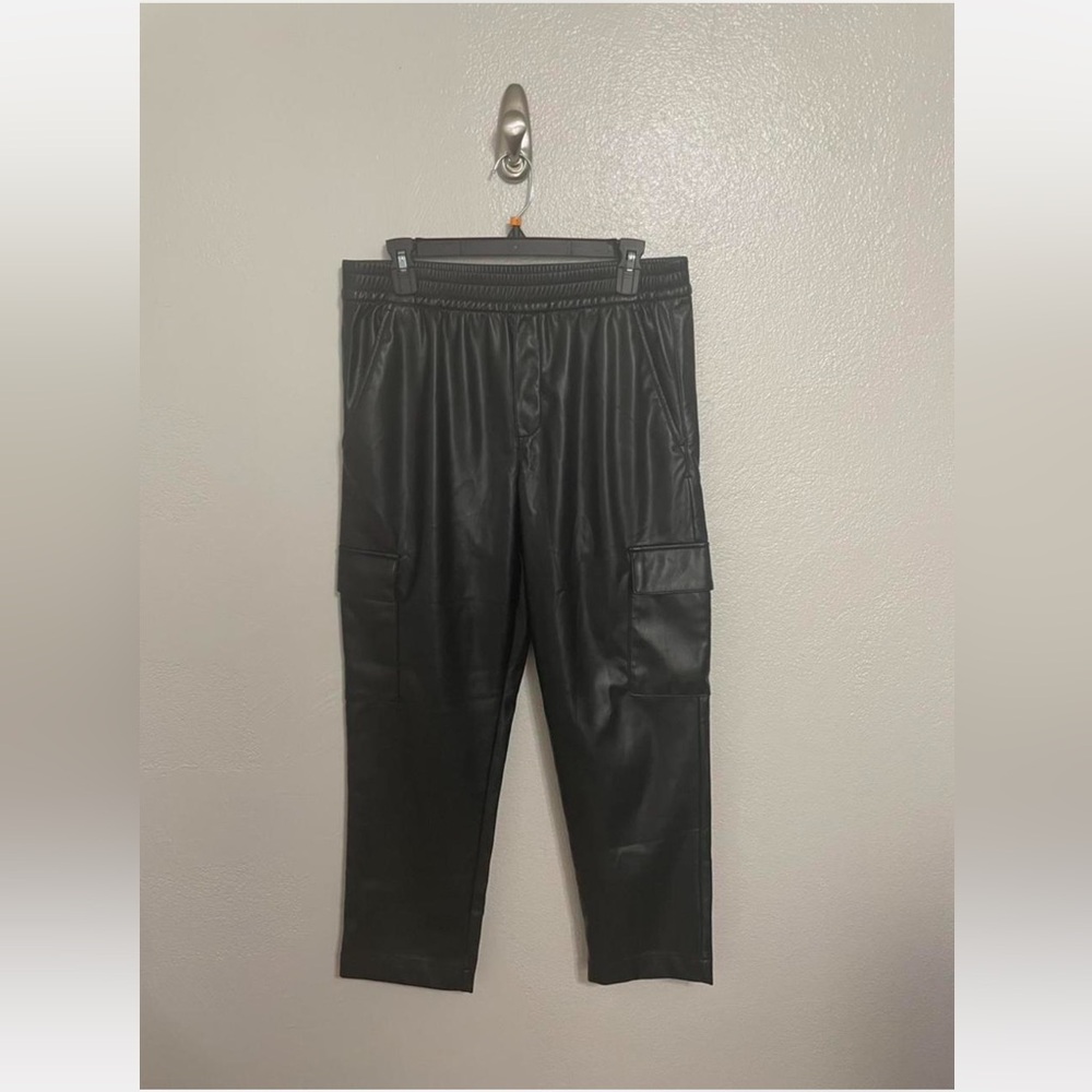 GAP Women's Black Cargo Pants